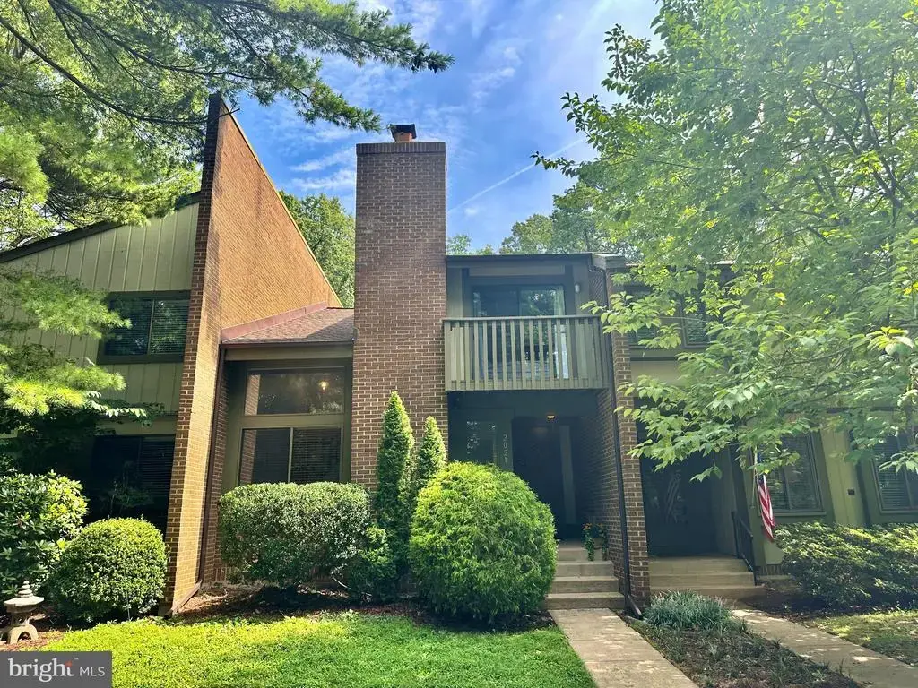 2021 Winged Foot Ct, RESTON