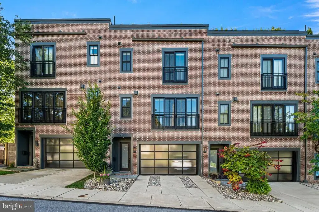 203 Willow Ave, WAYNE