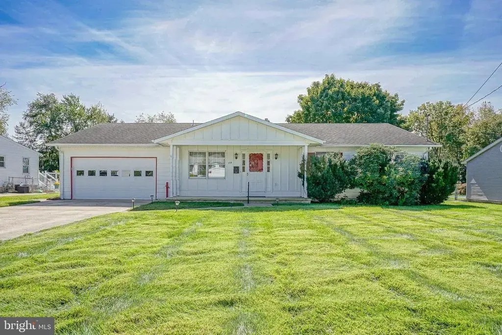 734 Allen Ave, GIBBSTOWN