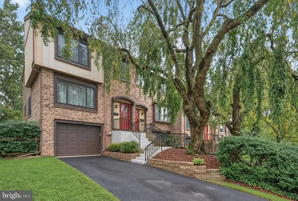 3257 Durham Pl, SOUTHAMPTON