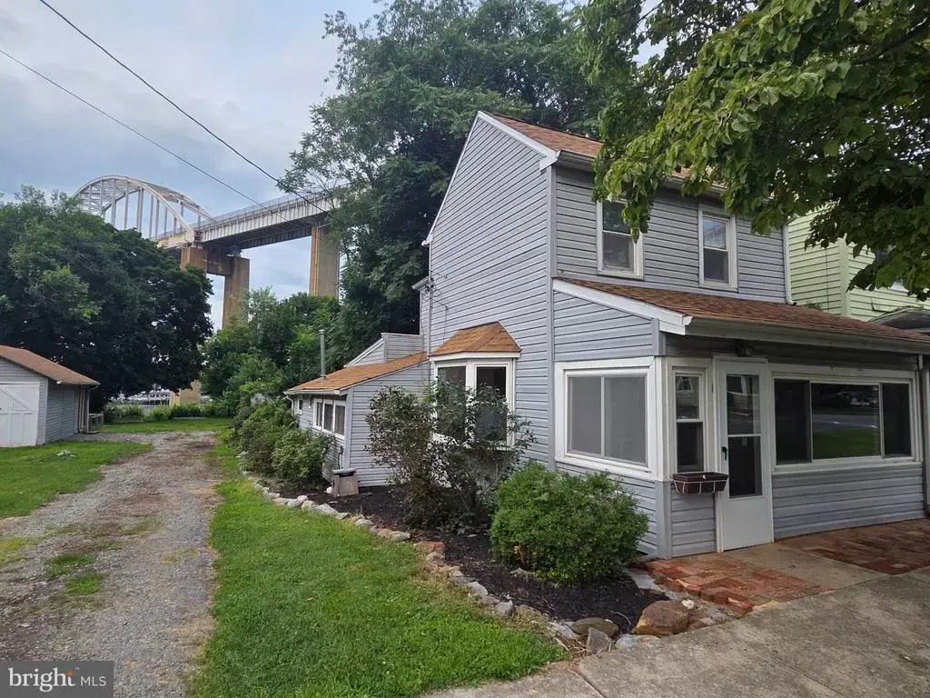 217 3rd St, CHESAPEAKE CITY
