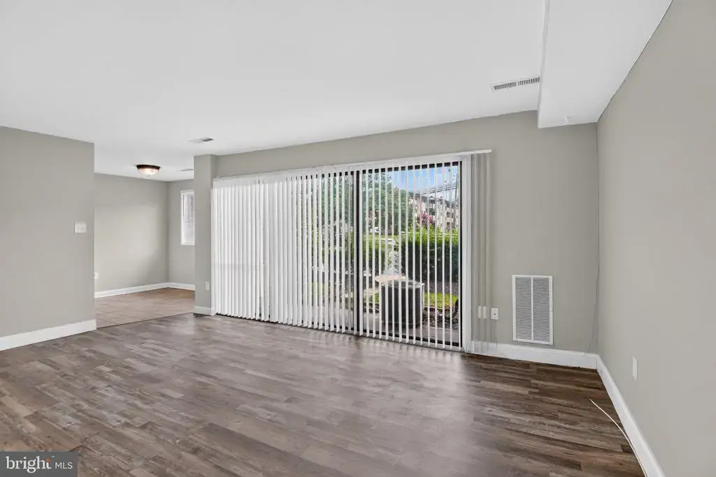 5458 85th Ave #1, HYATTSVILLE