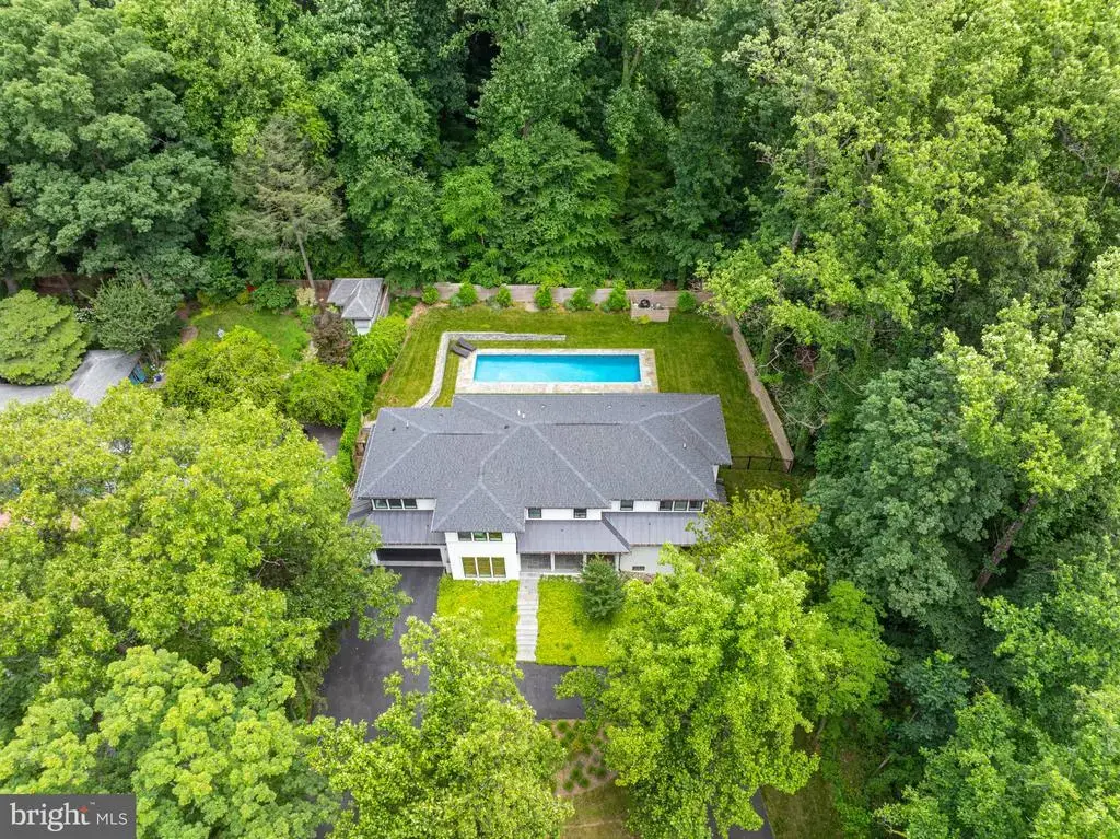 7101 Pyle Rd, BETHESDA