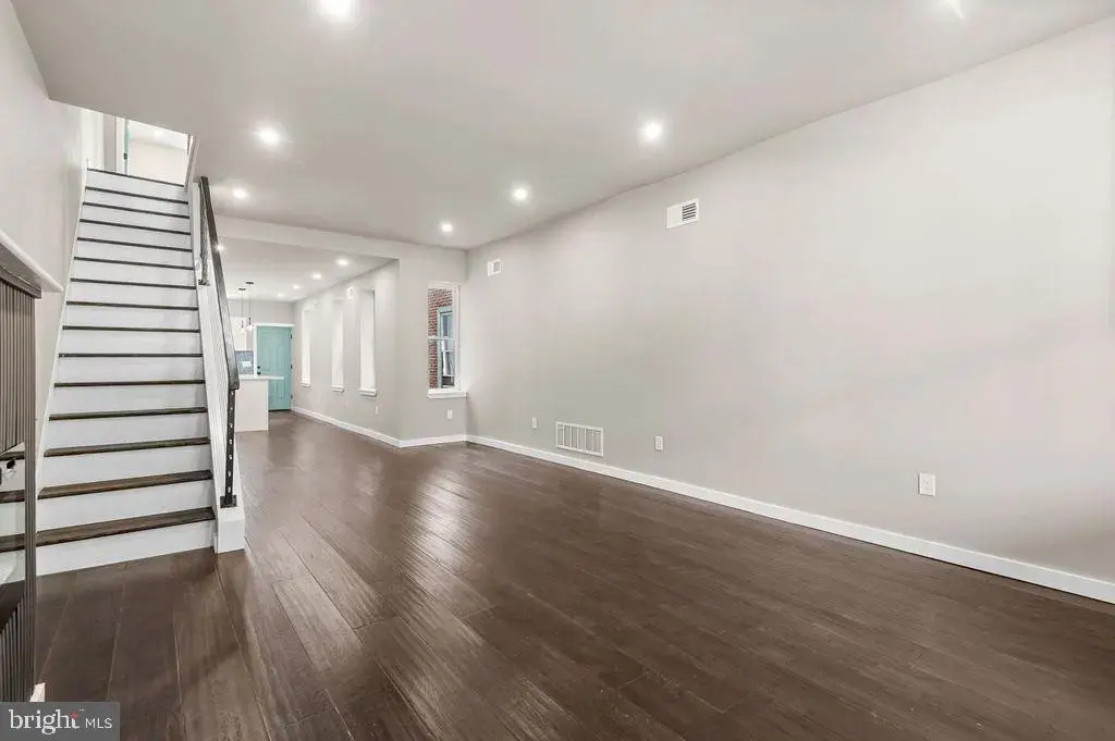 3371 Emerald St, PHILADELPHIA