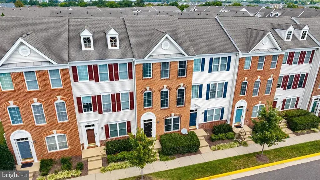 42810 Sykes Ter, CHANTILLY
