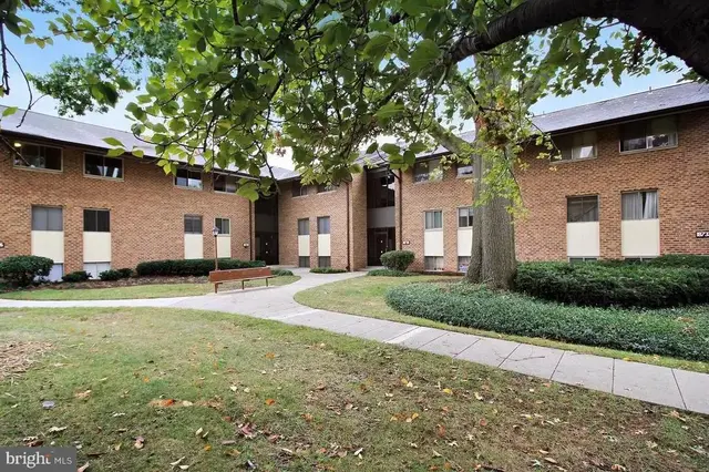 18730 Walkers Choice Rd #2, Montgomery Village