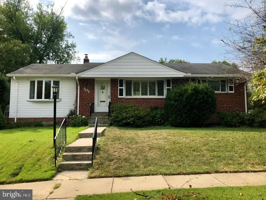 701 Robert Rd, ROCKVILLE