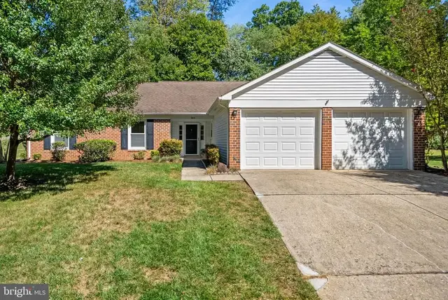 953 Mastline Dr, Annapolis