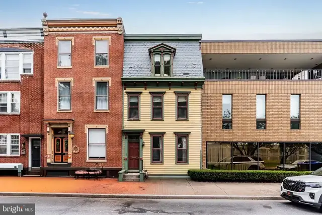 593 S Front St, Harrisburg