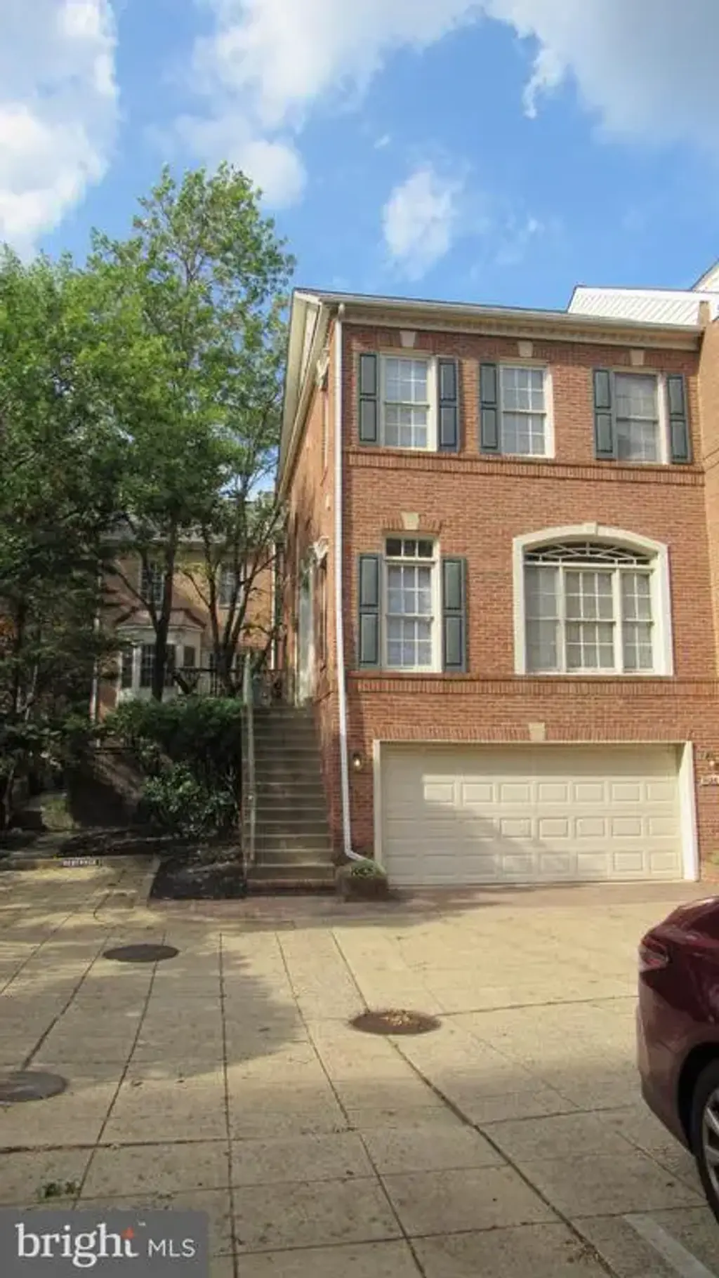 1128 N Vernon St N, ARLINGTON
