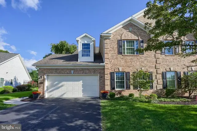 458 Quiggley Cir, Harrisburg