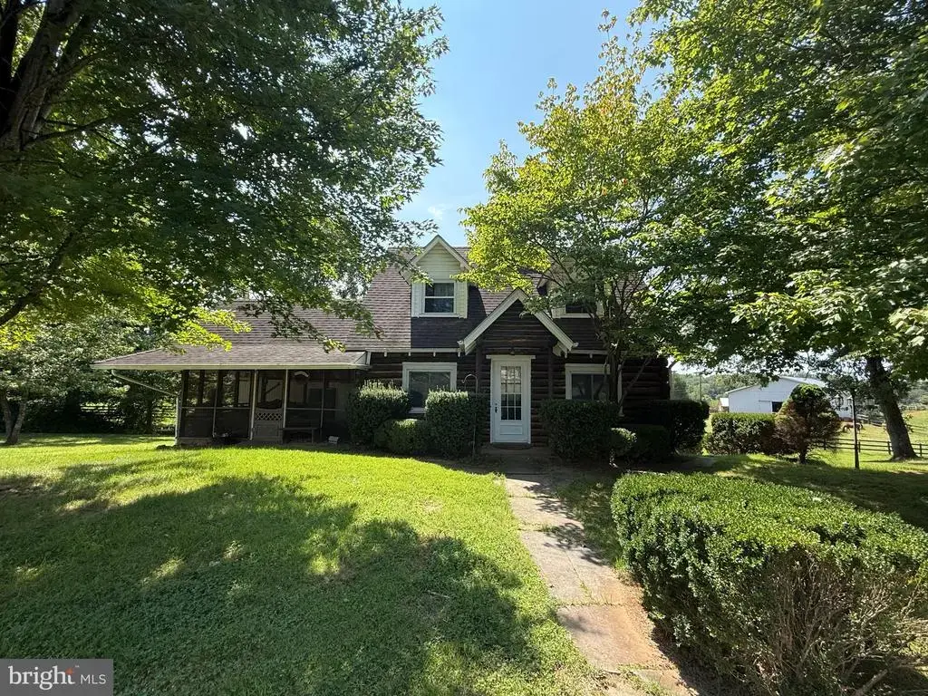 7246 Sperryville Pike, BOSTON