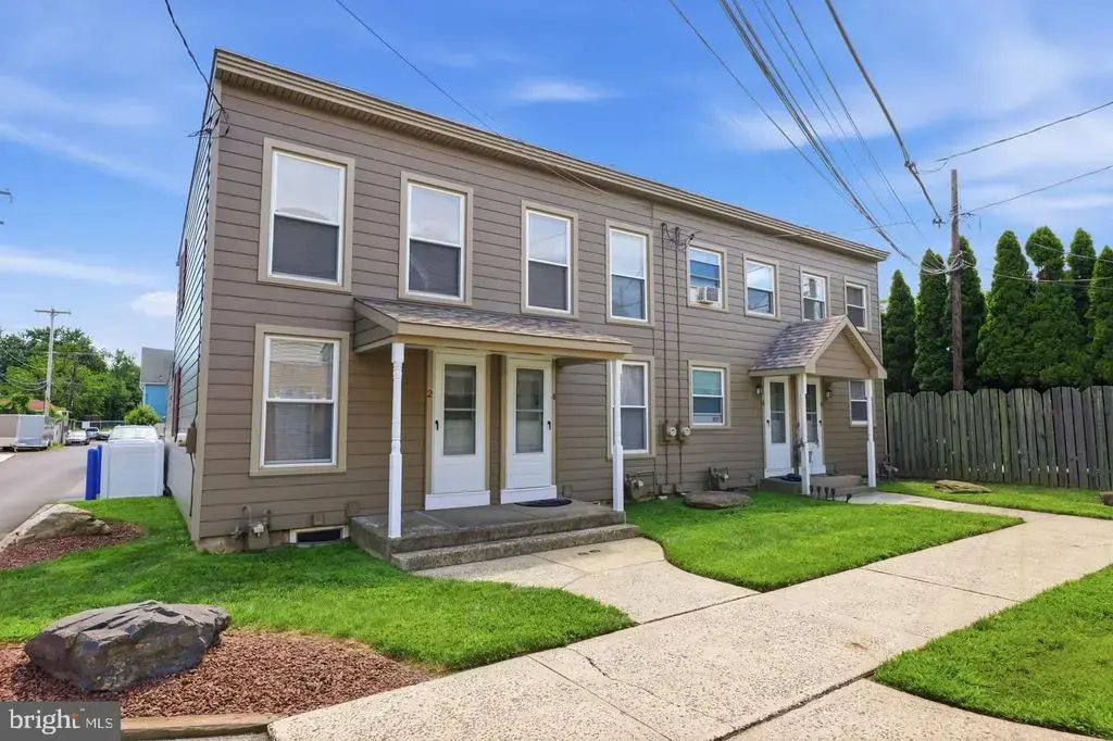 4 Corliss Ave, MORRISVILLE