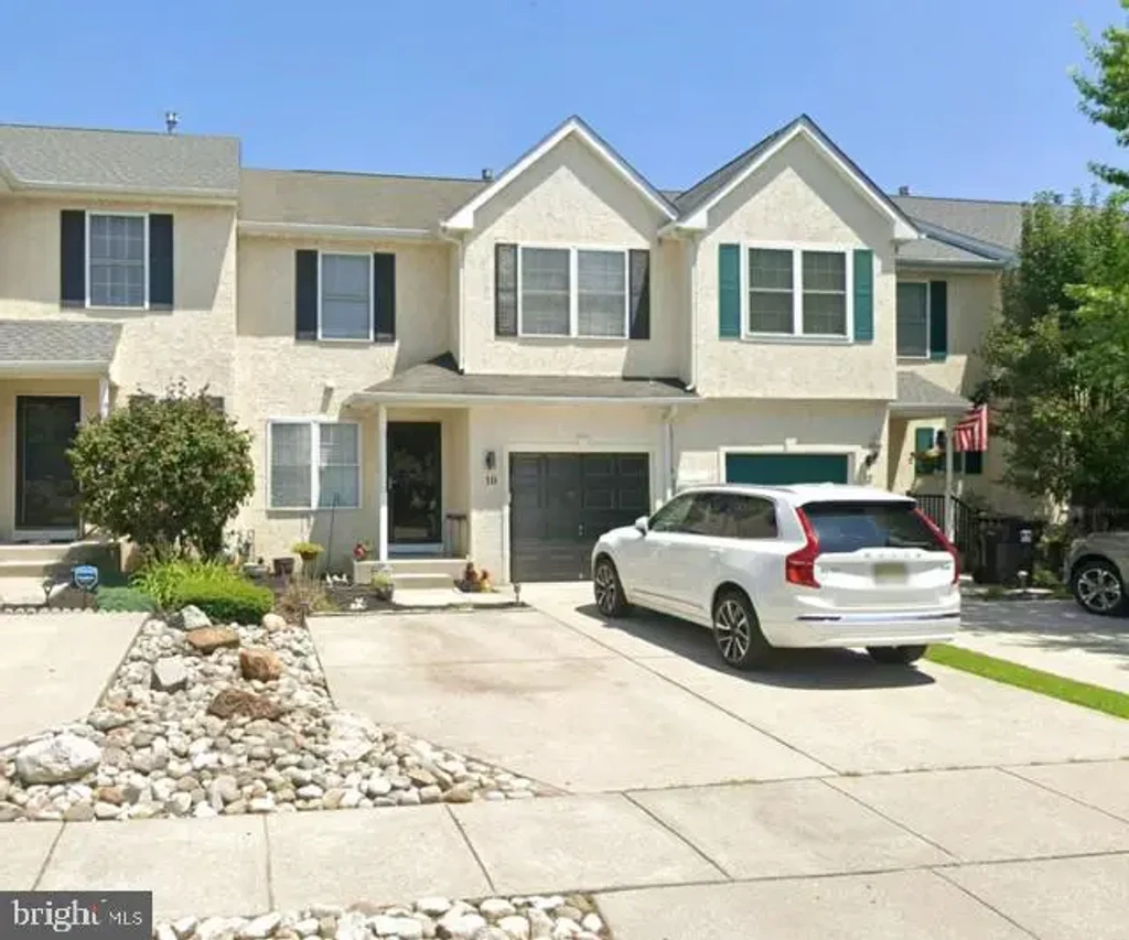 10 Arbour Ln, SEWELL