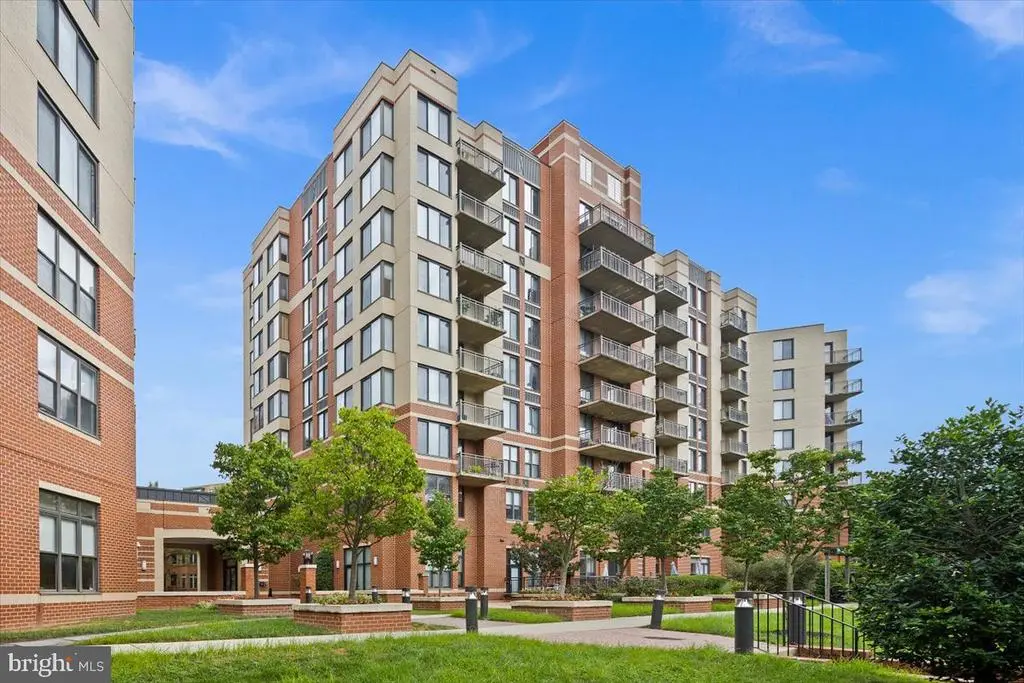 2220 N Fairfax Dr #708, ARLINGTON