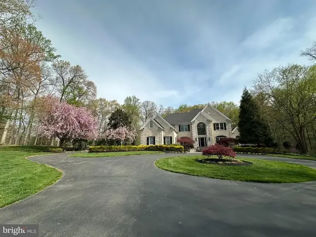 3137 Old Oak Dr, Ellicott City