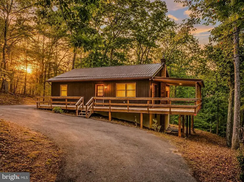 411 Little Creek Trl, BERKELEY SPRINGS