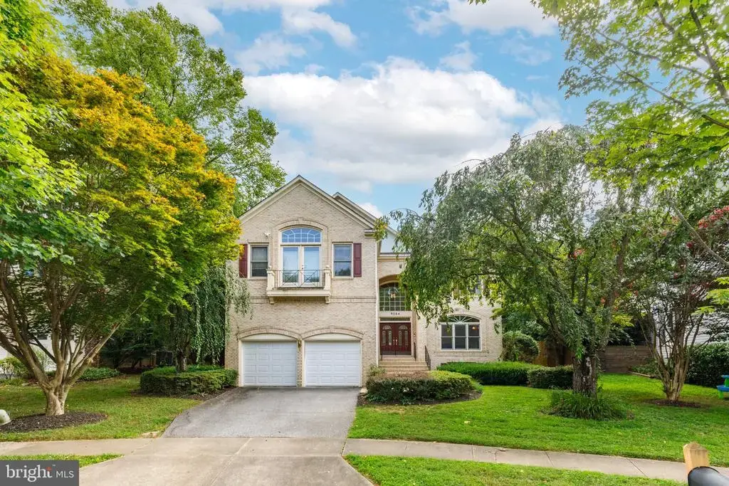9304 Wildoak Dr, BETHESDA