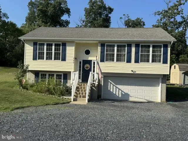 780 Lower Valley Rd, Strasburg