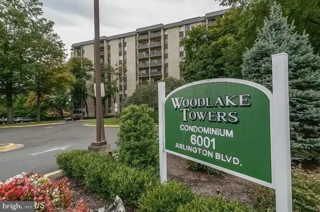 6001 Arlington Blvd #207, FALLS CHURCH