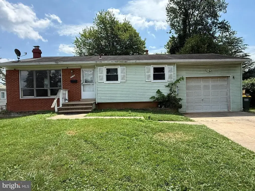 7433 Tillman Dr, FALLS CHURCH