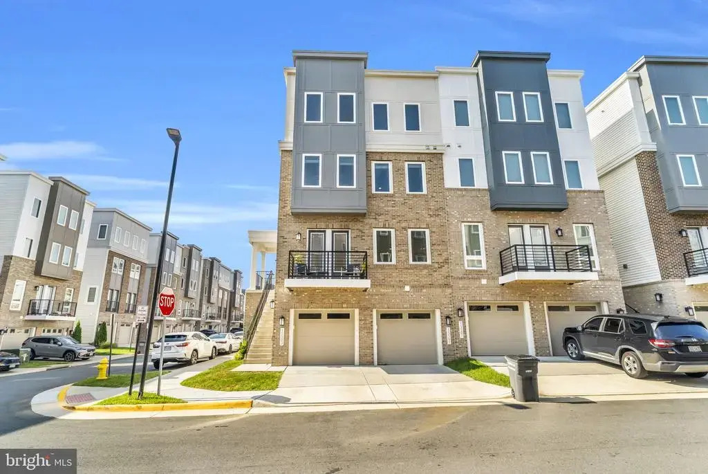 15503 Smoke Box Way, WOODBRIDGE