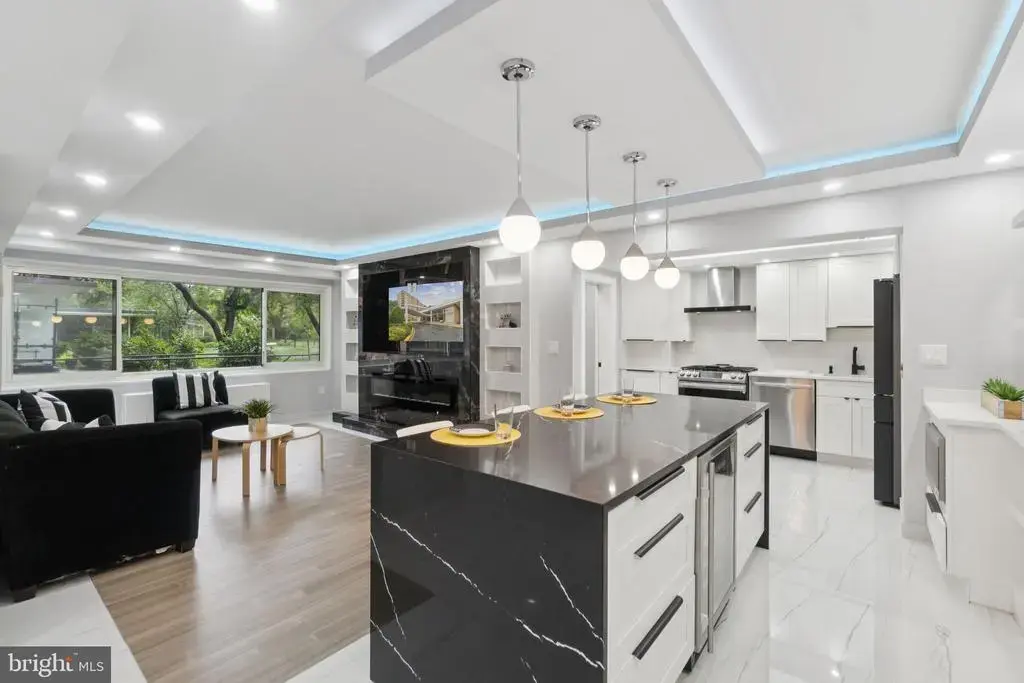 4201 Cathedral Ave Nw #122e, WASHINGTON
