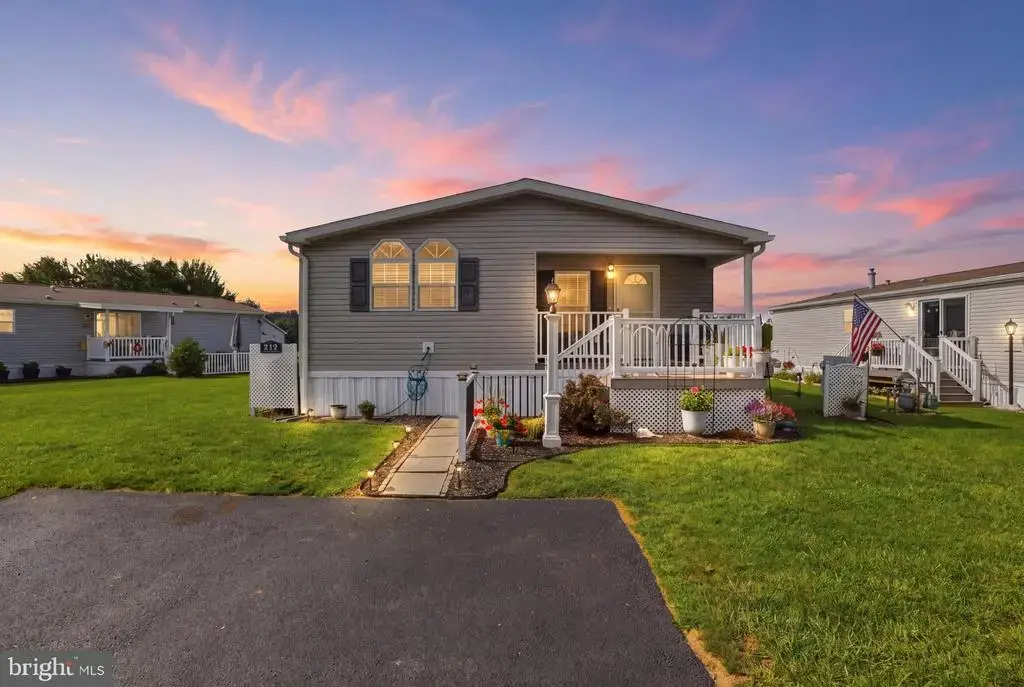 219 Eagle Dr, HANOVER