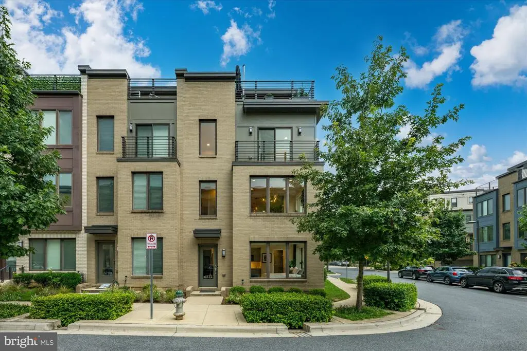 6727 Eames Way, BETHESDA