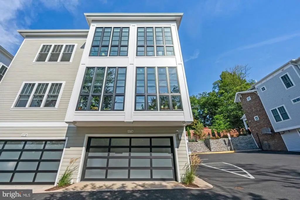 117 Park St Ne #a, VIENNA