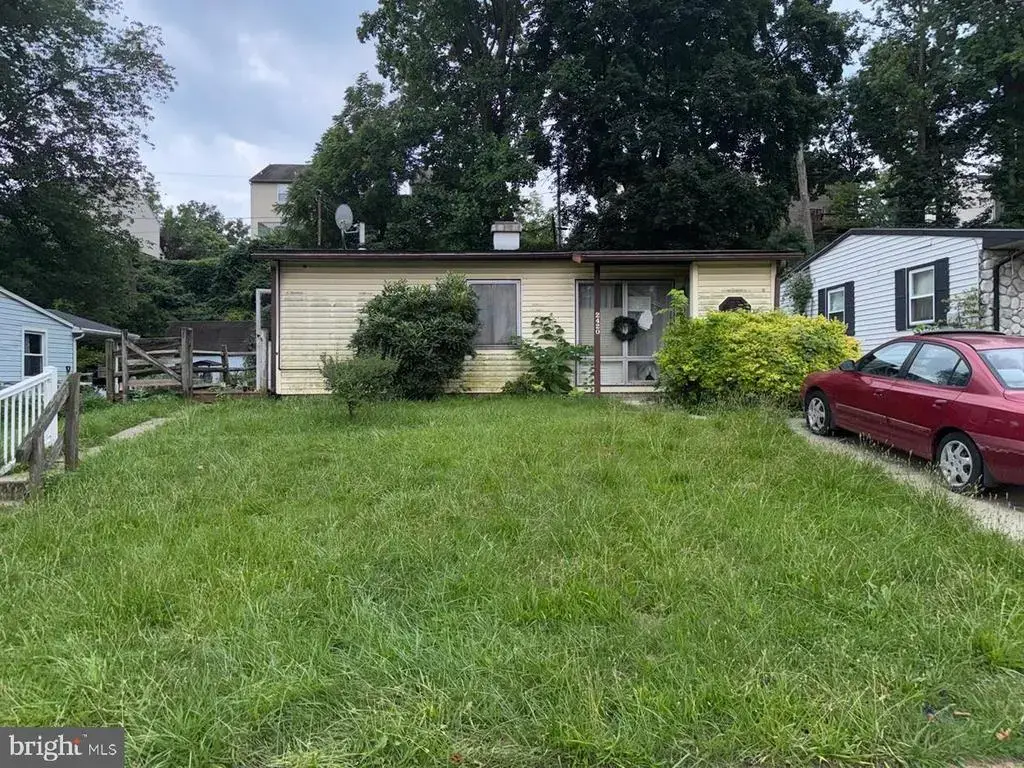 2420 Mckinley, WEST LAWN