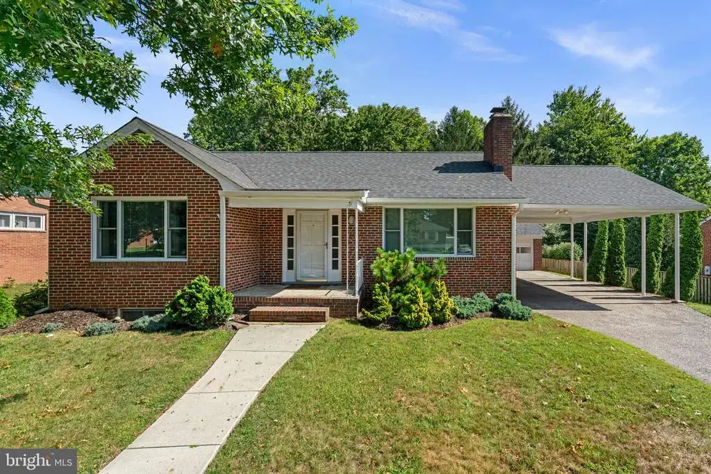2206 Pleasant Dr, BALTIMORE