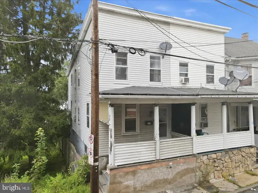 347 W Kline Ave, LANSFORD