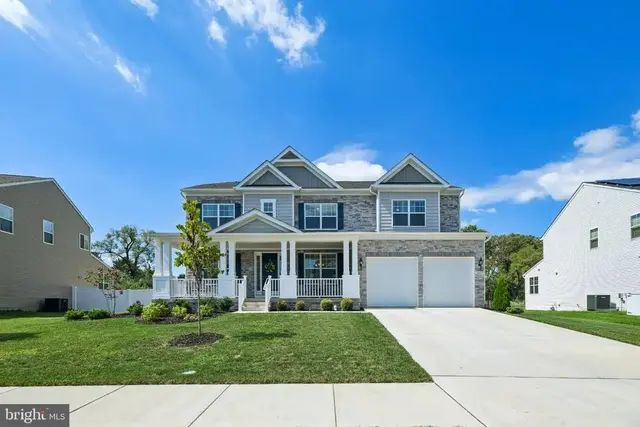 6807 Fountain Park Dr, Glenn Dale
