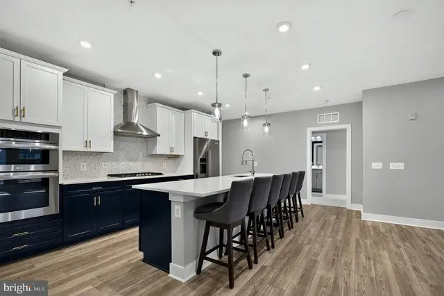 106 Saint Ives Pl #308, Oxon Hill