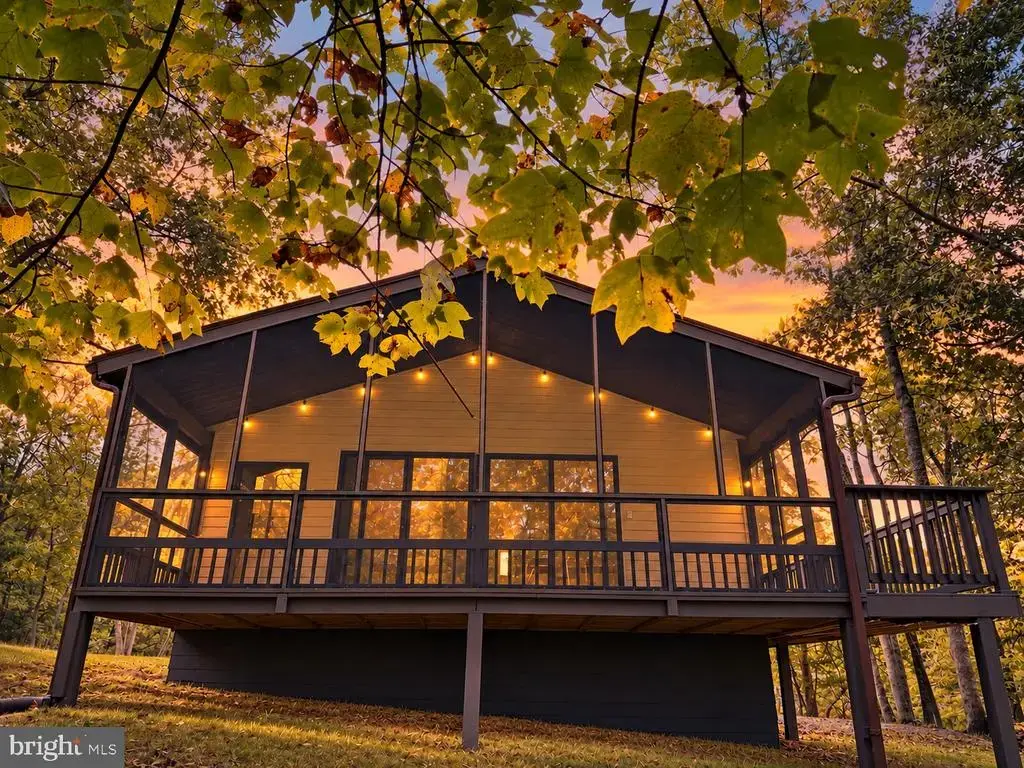647 The Woods Rd, HEDGESVILLE