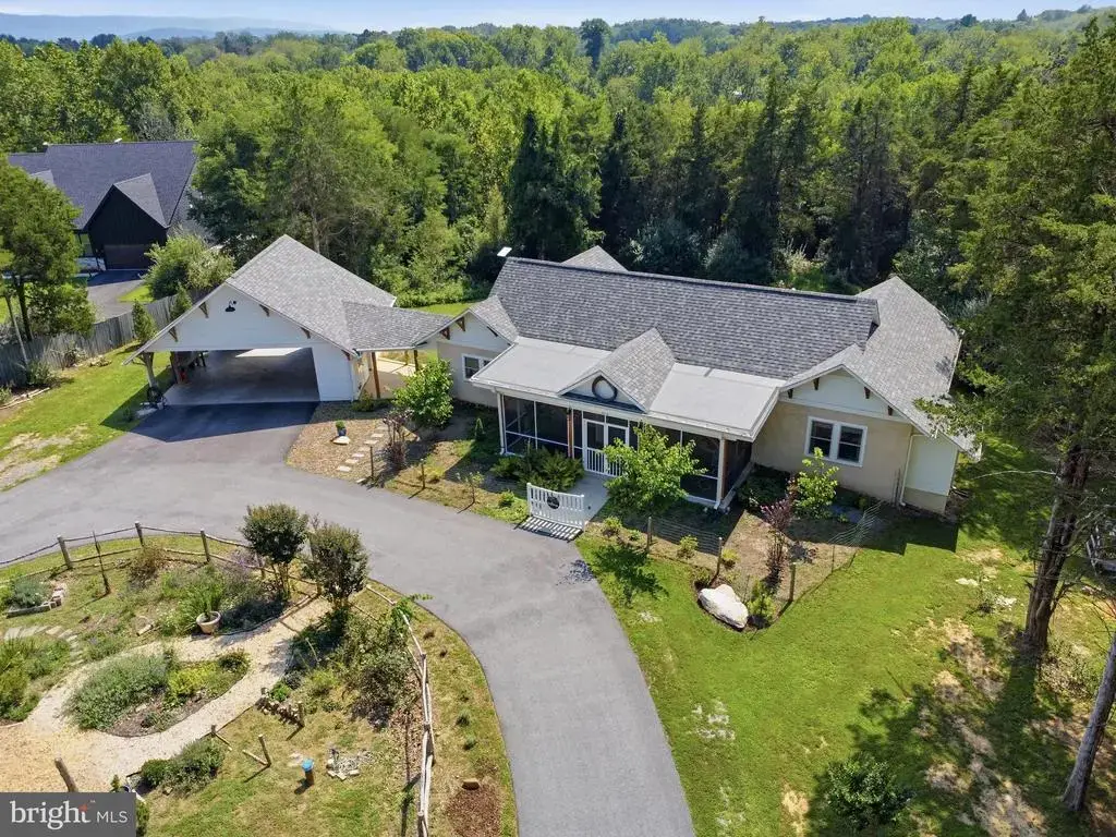 312 Potomac Ridge Ln, SHEPHERDSTOWN