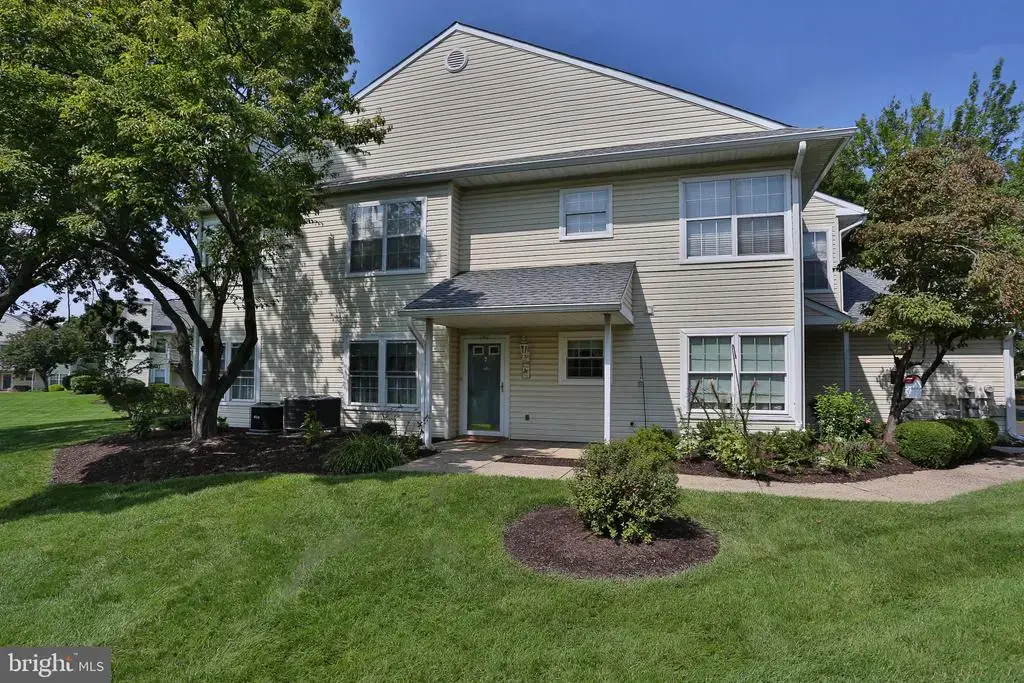 2902 Lynbrooke Dr, YARDLEY