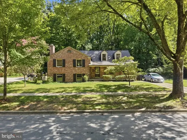617 Aster Blvd, Rockville