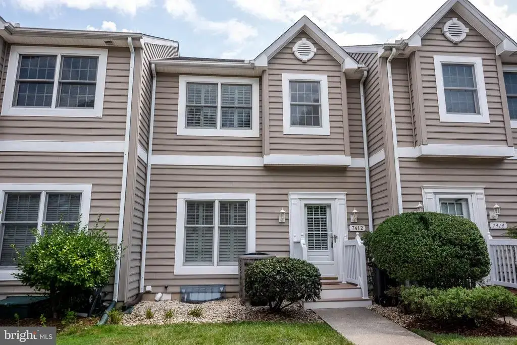 7412 Tour Dr, EASTON