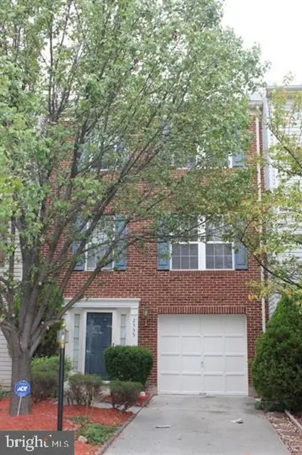 2555 Chase Wellesley Dr, HERNDON