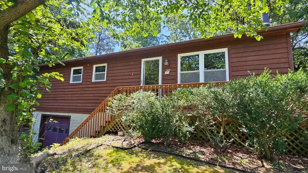 542 Chisholm Trl Trl, LUSBY