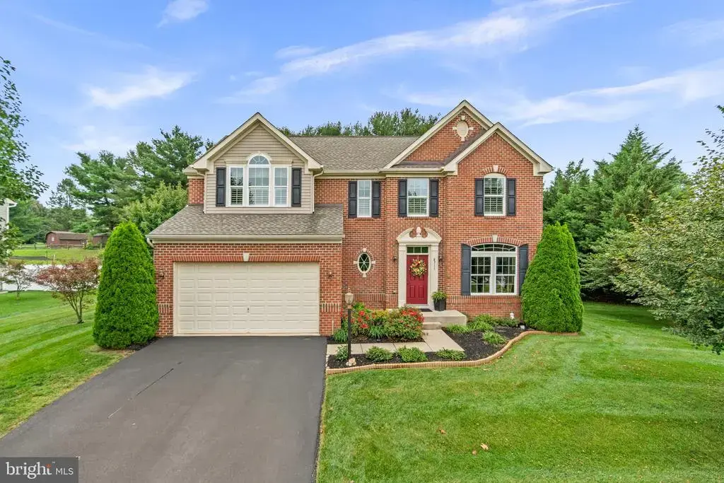 8711 Fairway Ct, SEVEN VALLEYS