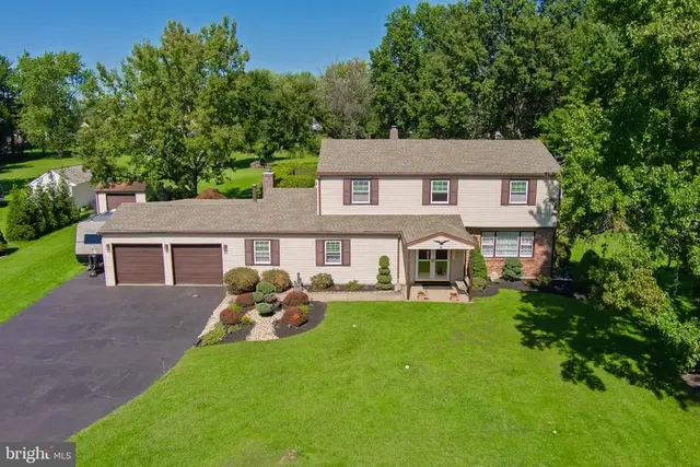 28 Harvest Rd, Ivyland