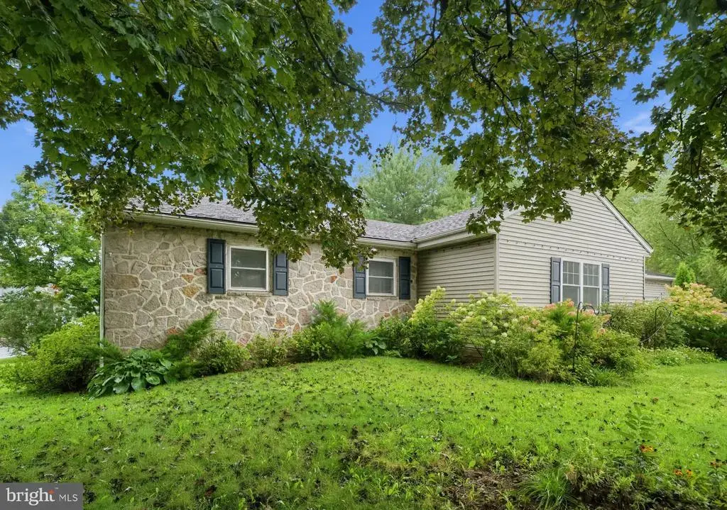 6 N Boro Line Rd, TRAPPE