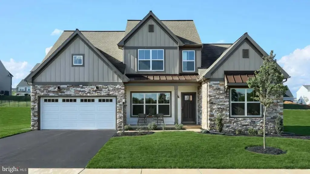 2236 S Autumn Chase Dr, MECHANICSBURG