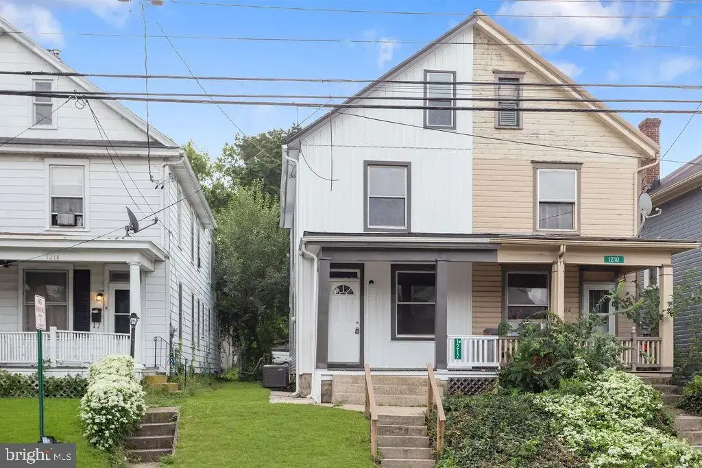1212 Scotland Ave, CHAMBERSBURG