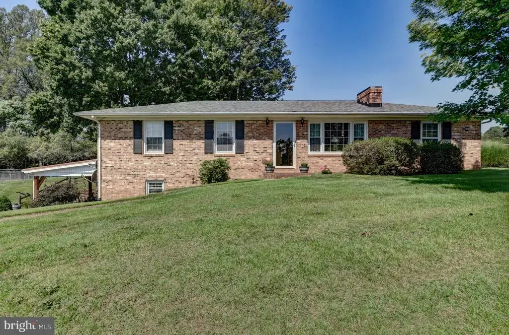 147 Freshwater Cove Ln, LOVINGSTON