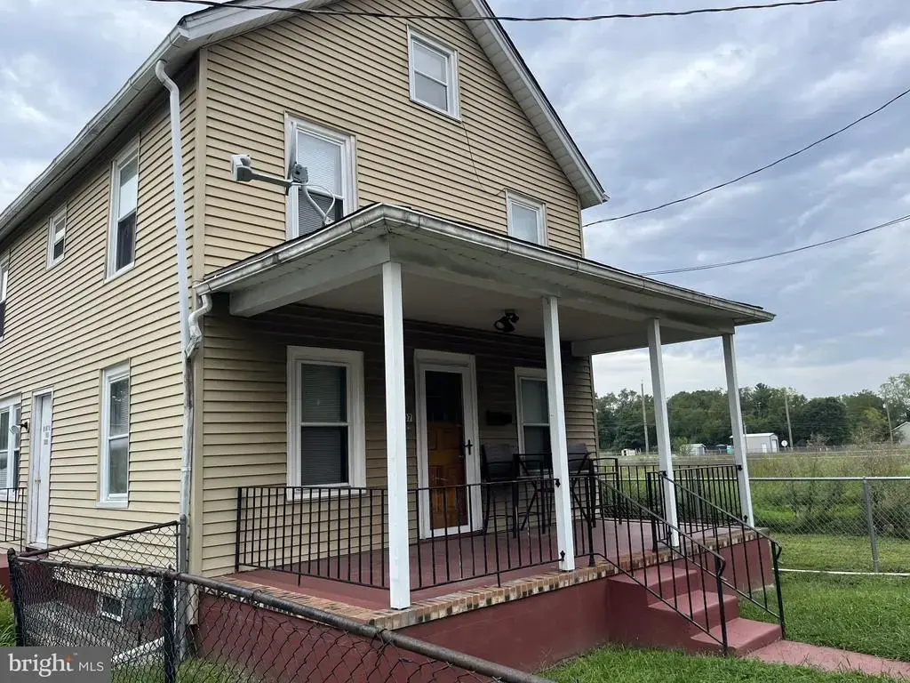 207 S Main St, GLASSBORO