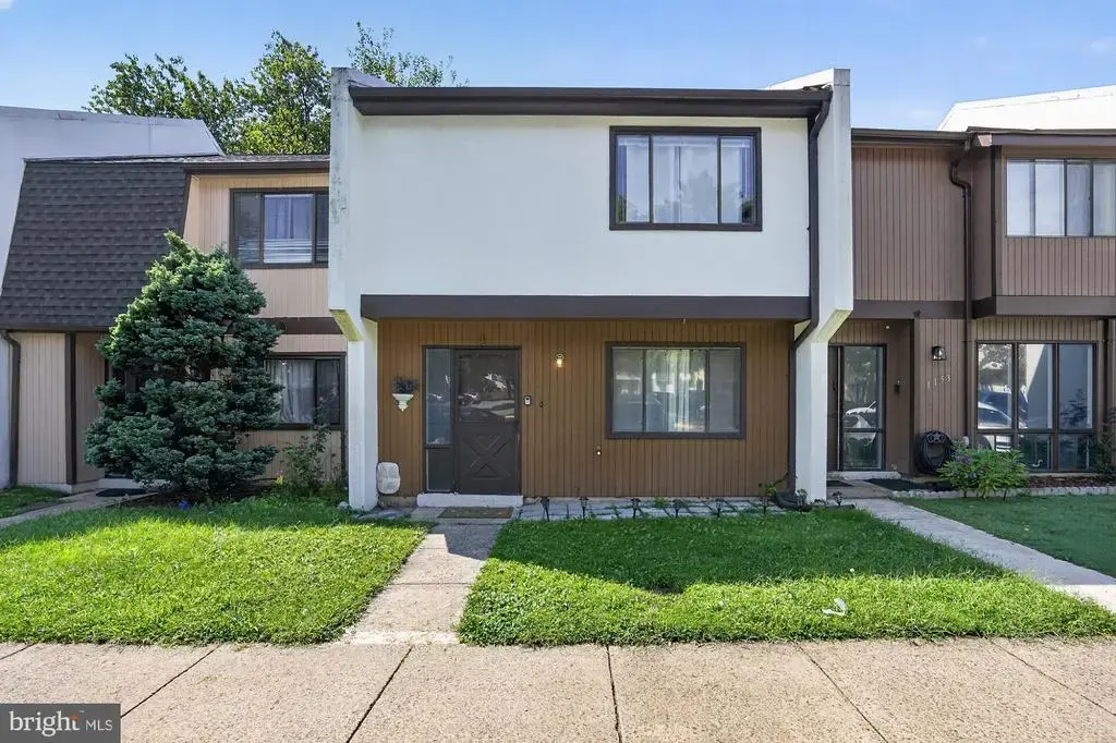 1151 Dublin Pl, HERNDON